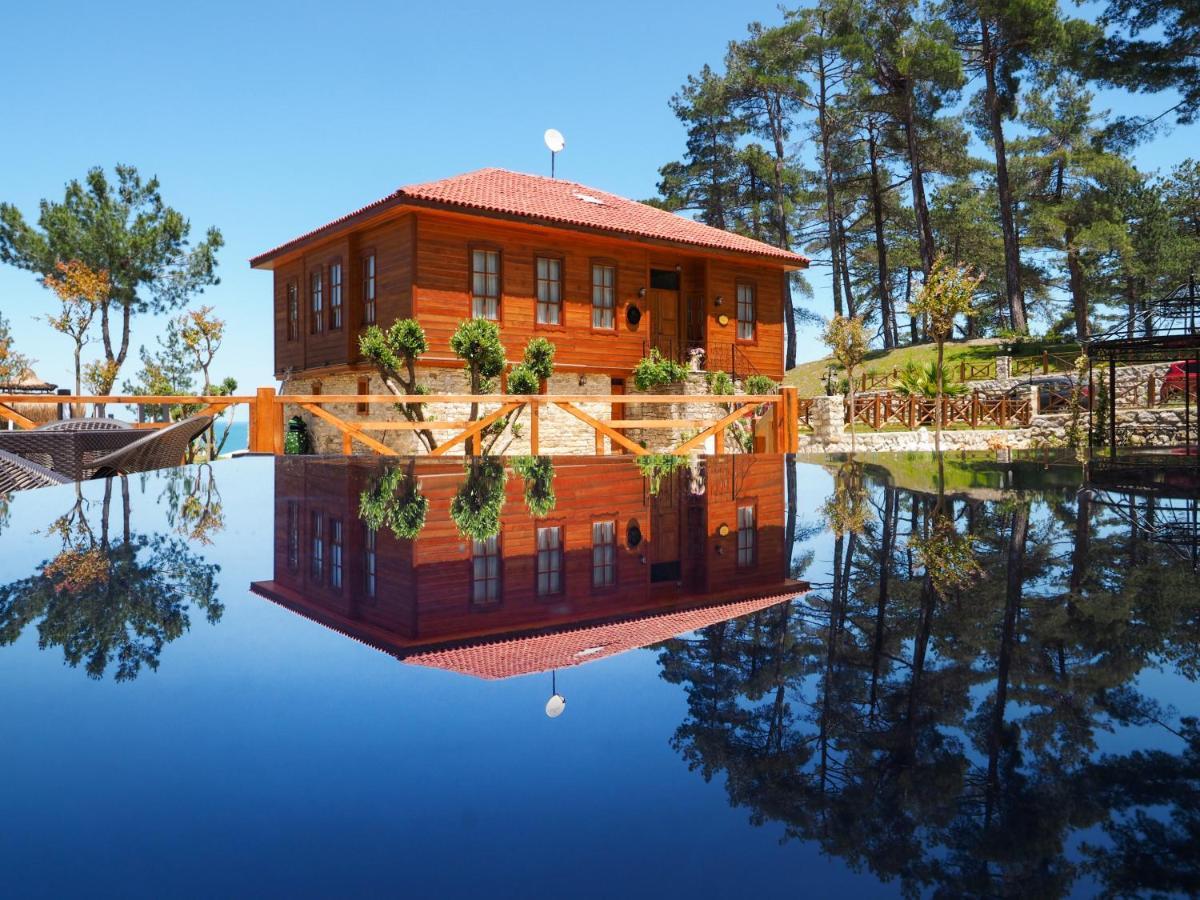 Quiet Abana Bed & Breakfast Exterior photo